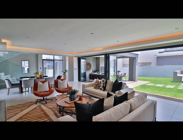 4 BEDROOM HOUSE FOR SALE IN MIDSTREAM ESTATE